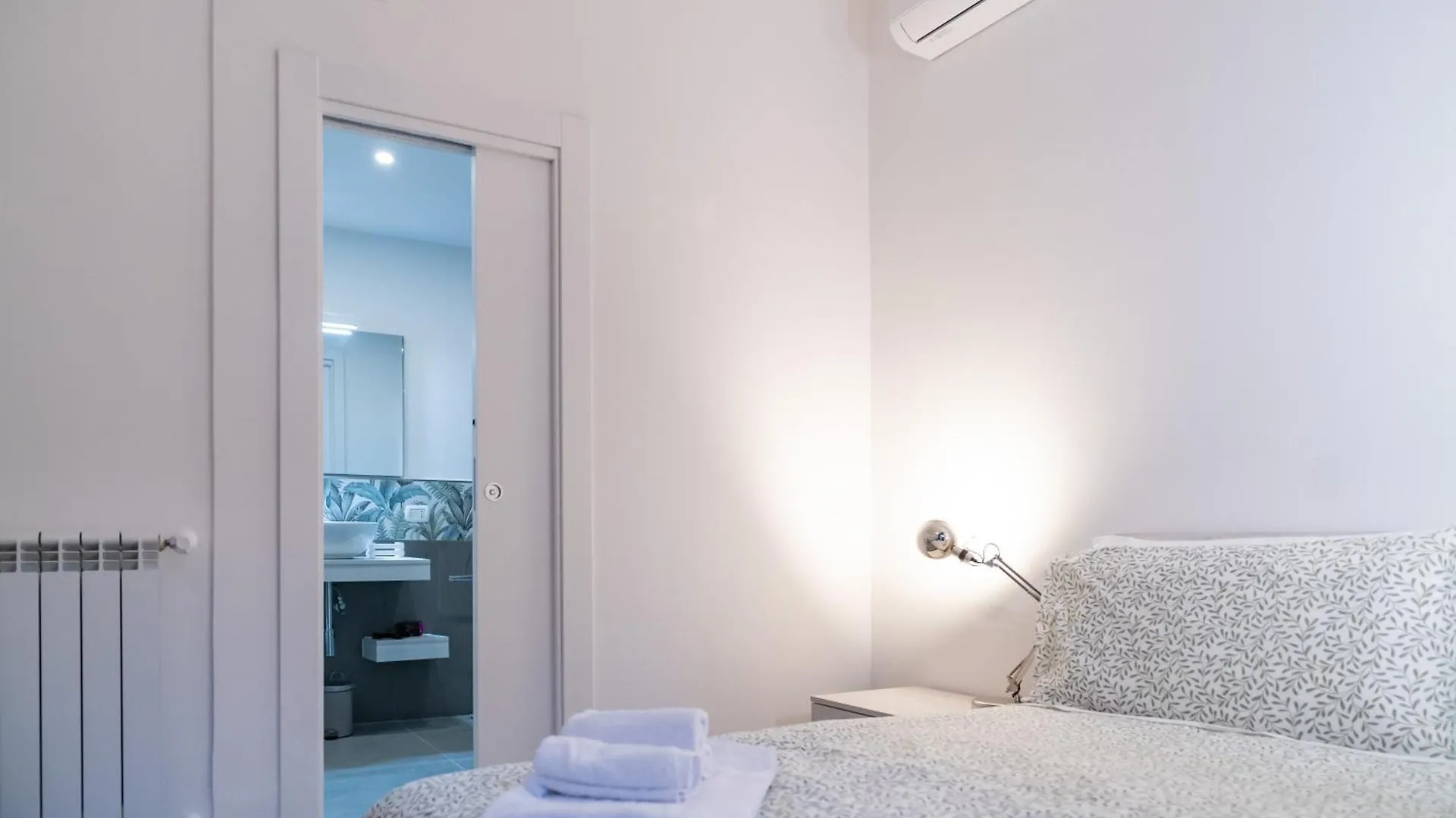 Lemonhouse Apartment Naples Italy